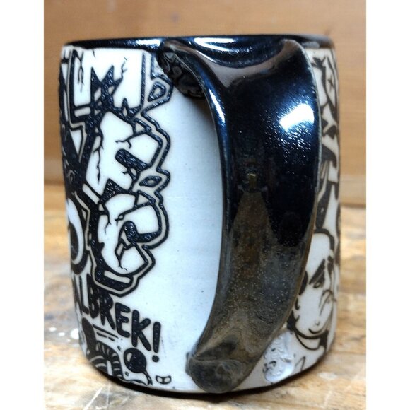 Daniel Velasquez Grafitti Mug - Picture 6 of 9